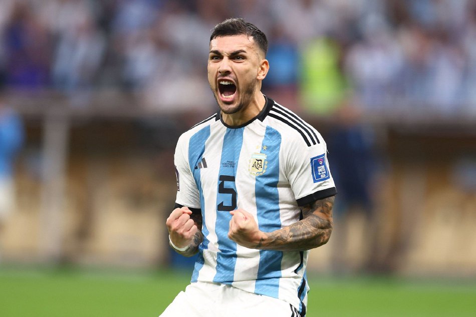 展现了其个 展现了其个