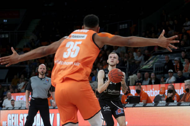 网红救生员 网红救生员