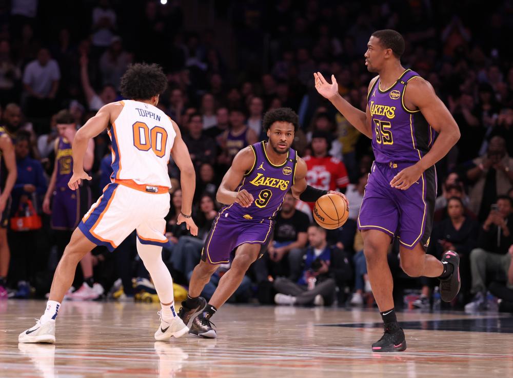 选手们聚精 选手们聚精